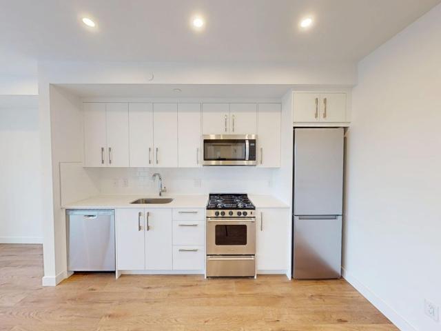 Condo for rent in West Hillhurst, Calgary