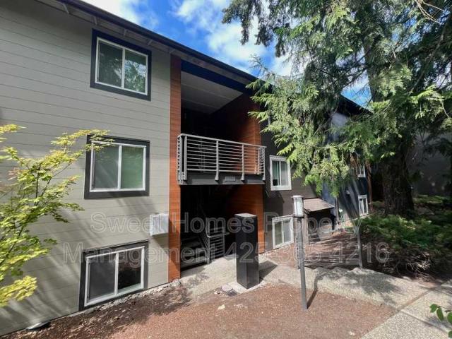 Condo for rent in Bellevue, Washington