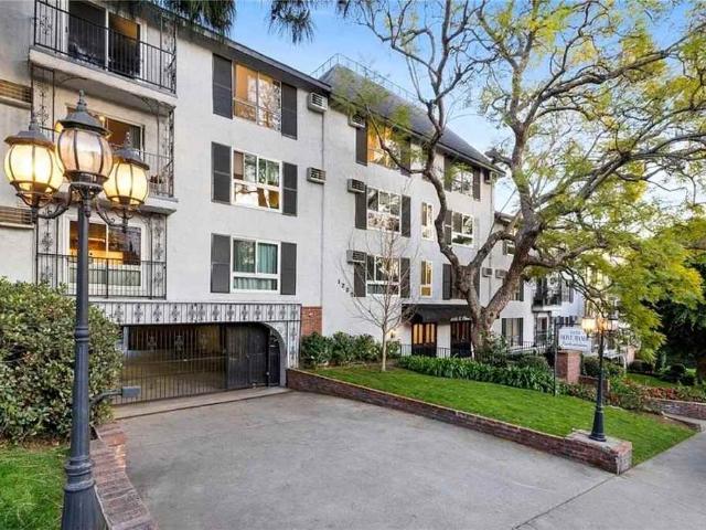 Condo for rent in West Hollywood, California