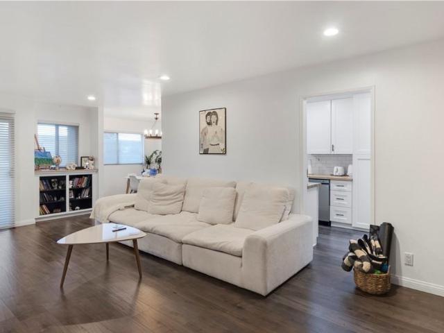 Condo for rent in Pasadena