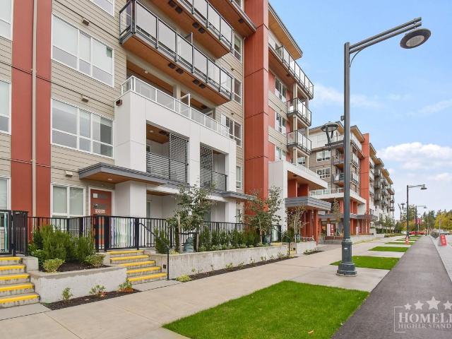 Condo for rent in Surrey, British Columbia