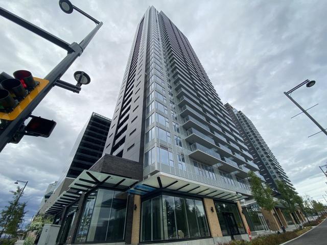 Condo for rent in Surrey, British Columbia