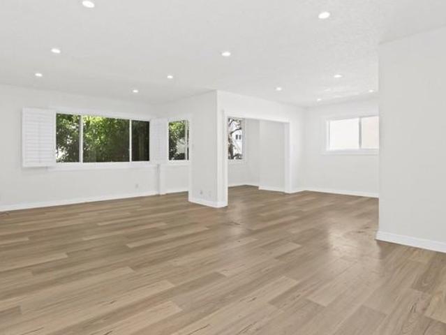 Condo for rent in Canoga Park, California