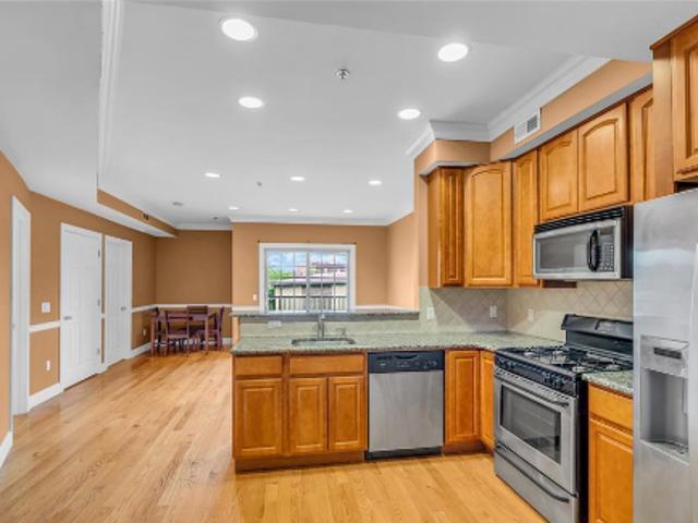 Condo for rent in Newark, New Jersey