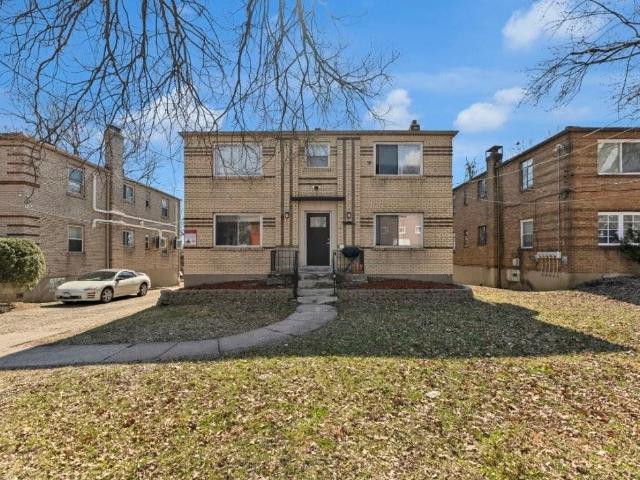 Condo for rent in Roselawn, Ohio