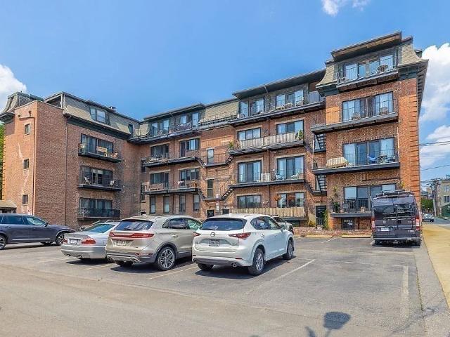 Condo for rent in Chelsea, Massachusetts