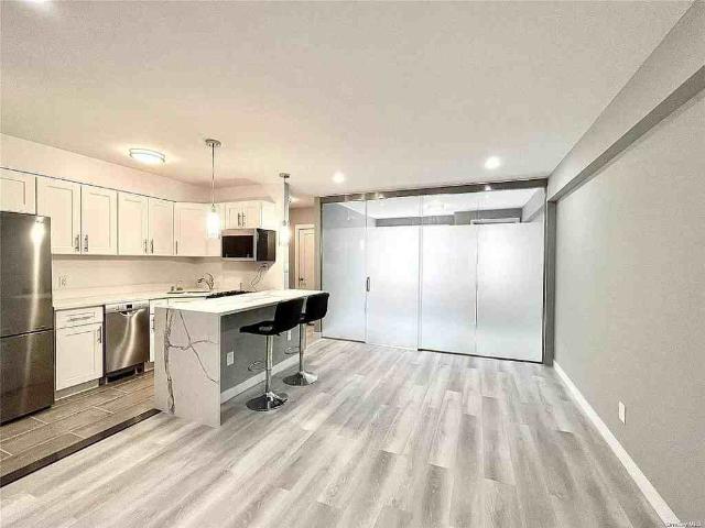 Condo for rent in New York, Arverne