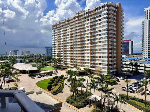 Condo for rent in Hallandale Beach, Broward County