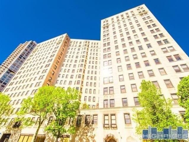 Condo for rent in Chicago Park, Illinois