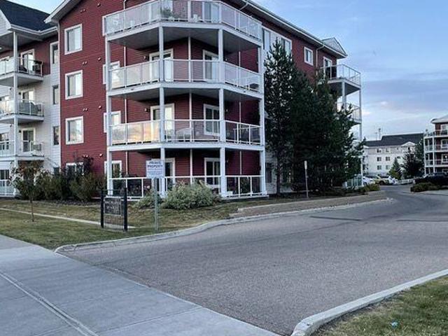 Condo for rent in Wedgewood, Alberta
