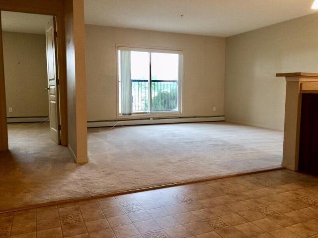 Condo for rent in Edmonton, Wedgewood