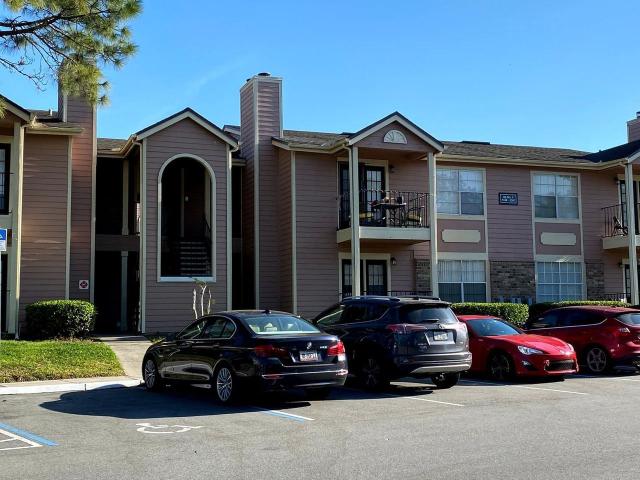 Condo for rent in University, Florida