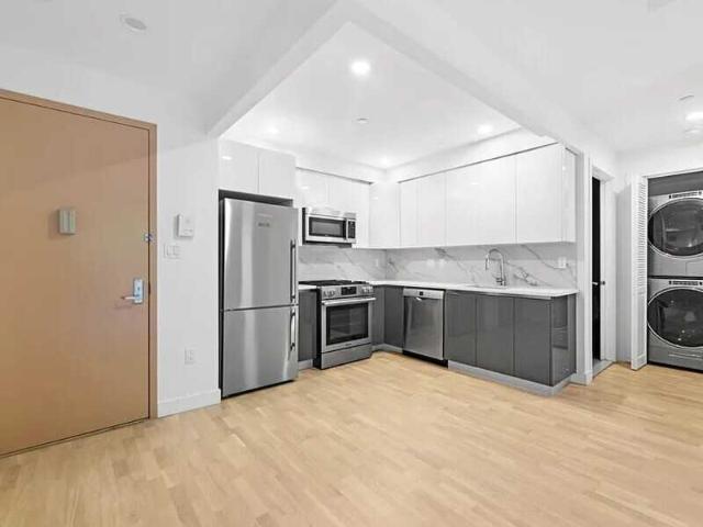 Condo for rent in New York, Arverne