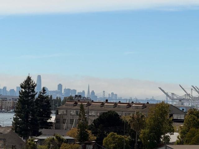 Condo for rent in Oakland, California