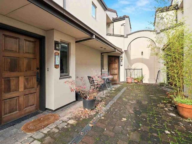 Condo for rent in Oregonia