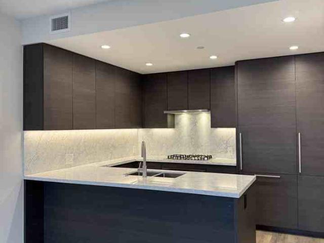 Condo for rent in Port Moody, British Columbia