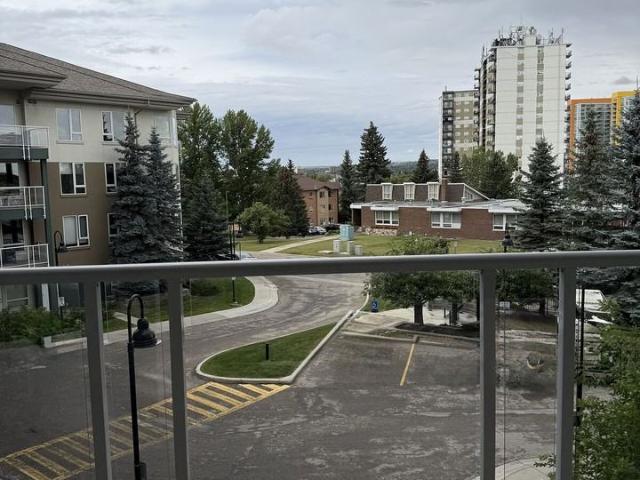 Condo for rent in Varsity, Calgary
