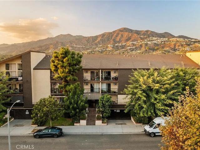 Condo for rent in Glendale, California