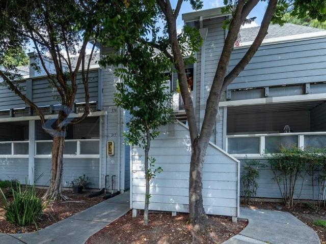 Condo for rent in New Horizon, San Jose