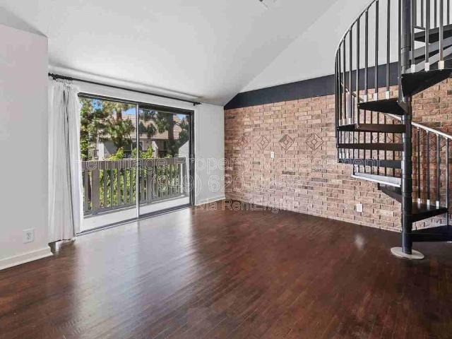 Condo for rent in Oak Creek, Irvine