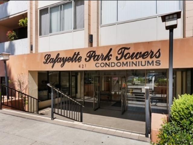 Condo for rent in Canoga Park, California