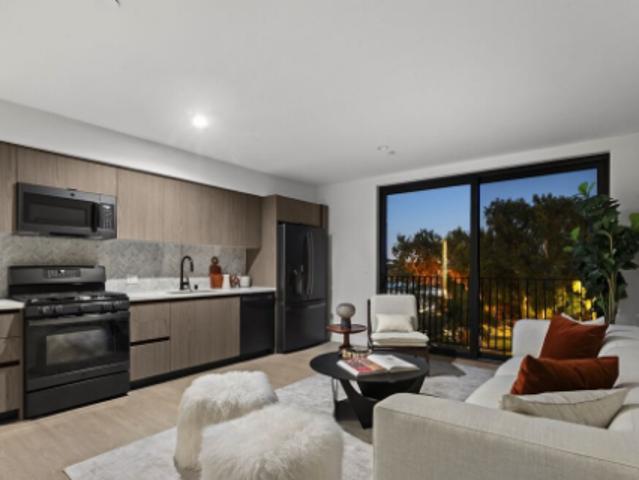 Condo for rent in Canoga Park, California