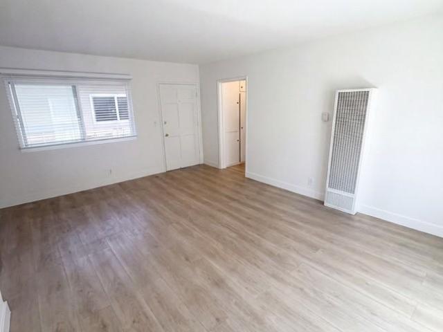 Condo for rent in Canoga Park, California