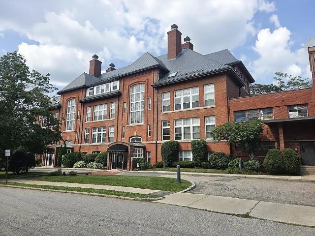 Condo for rent in Auburndale, Massachusetts