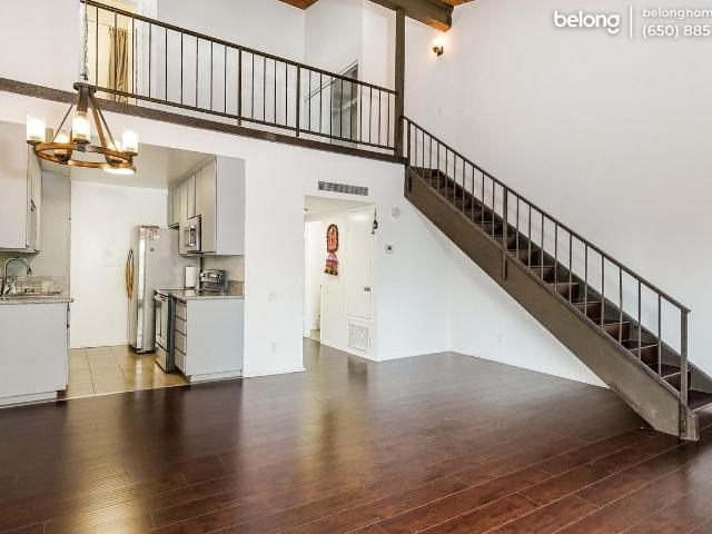 Condo for rent in Canoga Park, California