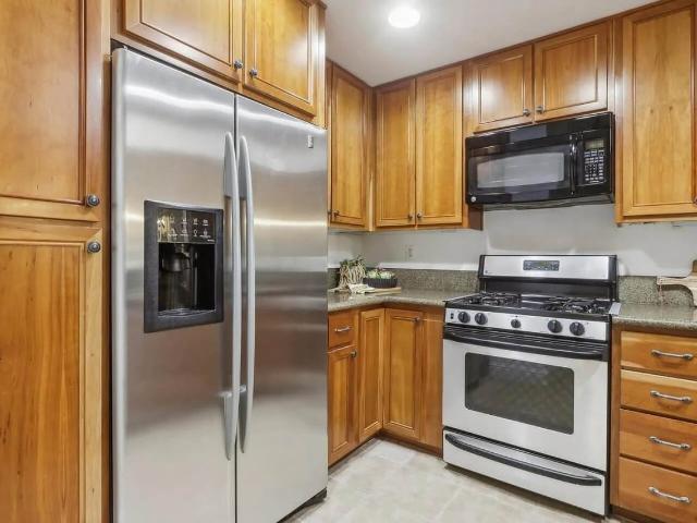 Condo for rent in San Mateo, California