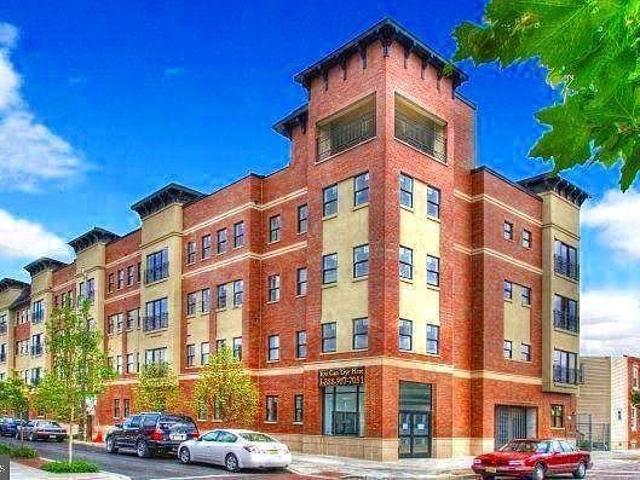 Condo for rent in Camden, New Jersey