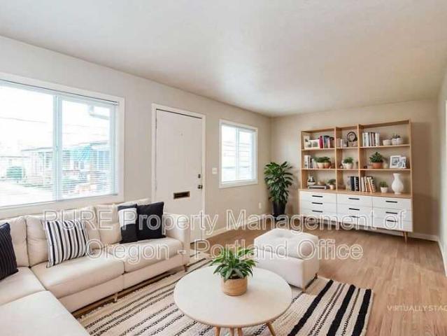 Condo for rent in Oregonia