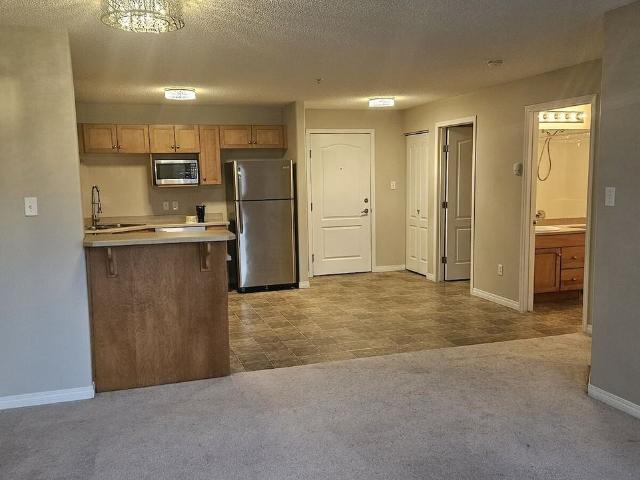Condo for rent in Wedgewood, Alberta