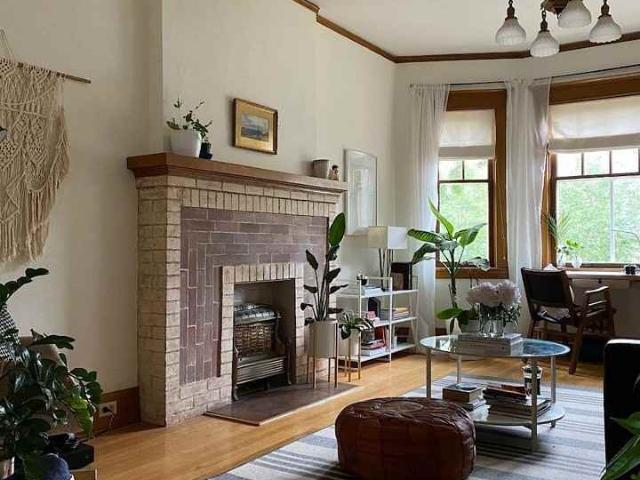 Condo for rent in Sunnyside, Calgary