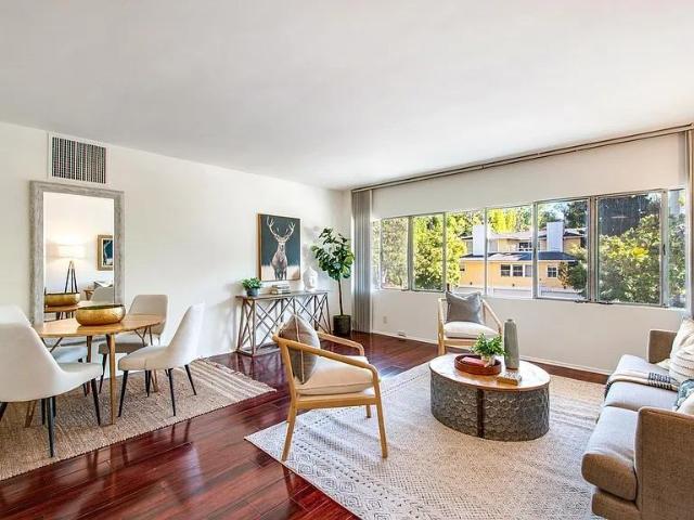 Condo for rent in Canoga Park, California