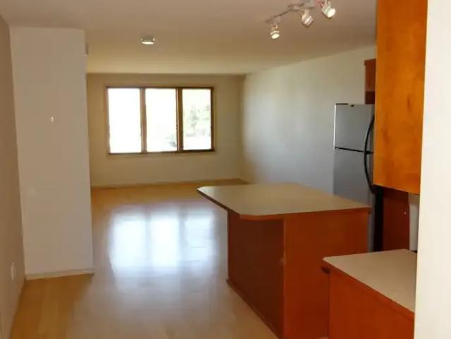 Condo for rent in High River, Alberta
