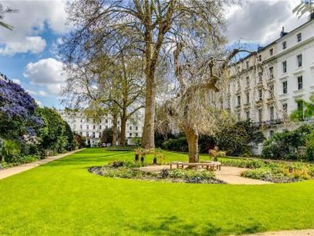 Apartment for sale in Knightsbridge, Greater London
