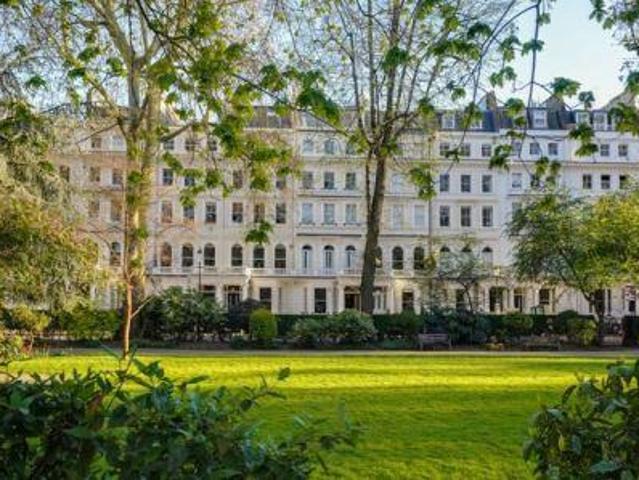 Apartment for sale in Knightsbridge, Greater London