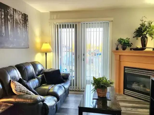 Condo for rent in Devonshire, Alberta