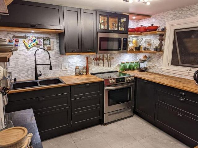 Condo for rent in Wellington Crescent, Winnipeg