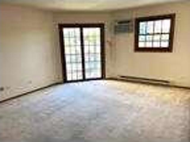 House for rent in Lake in the Hills, McHenry County