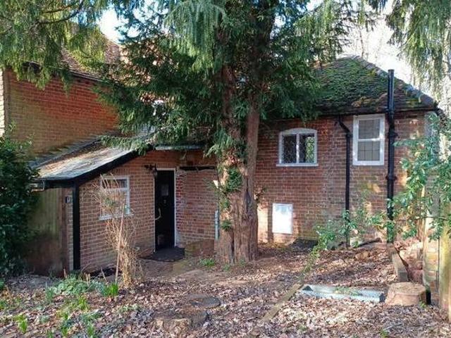 House for rent in Surrey