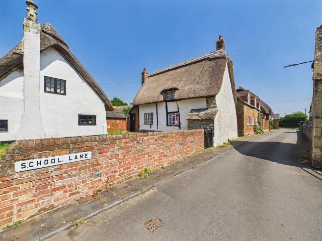 House for sale in Crookhill, Worcestershire