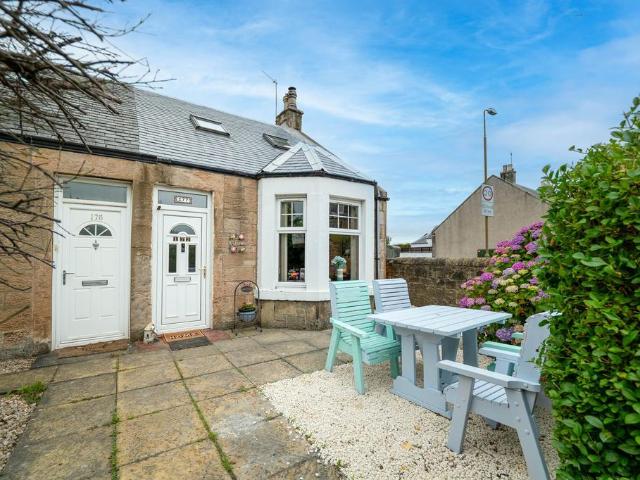 House for sale in Broxburn, Scotland