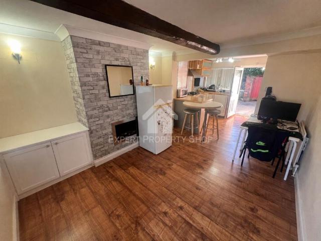 House for sale in Kilton, Costhorpe
