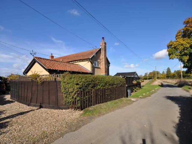 House for sale in Chelmondiston, Suffolk