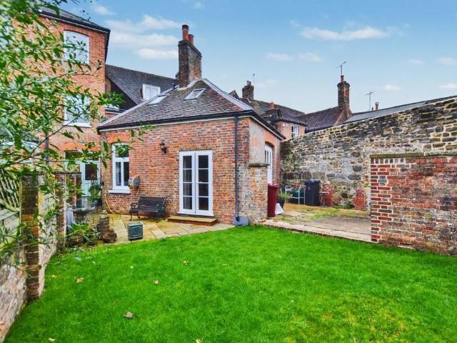 House for sale in Littlecote, West Sussex