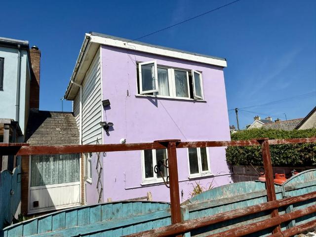 House for sale in Dol-y-bont, Wales