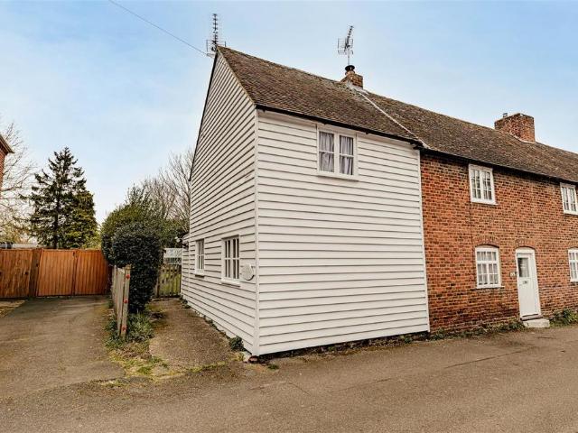 House for sale in Wickhambreaux, The Bridge