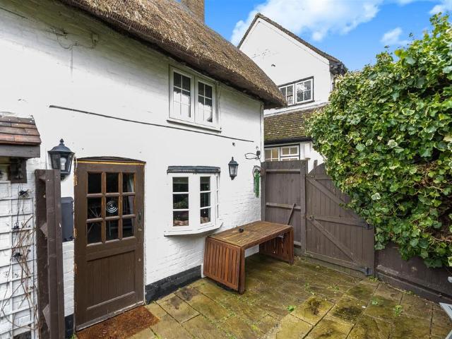 House for sale in Harlington